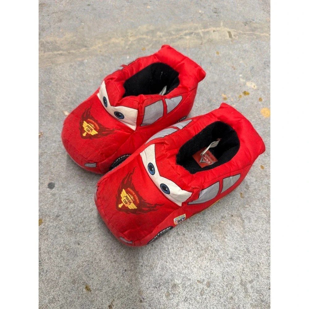 Disney Pixar Cars Lightning McQueen Kids Plush Slippers Red Size XL 11-12